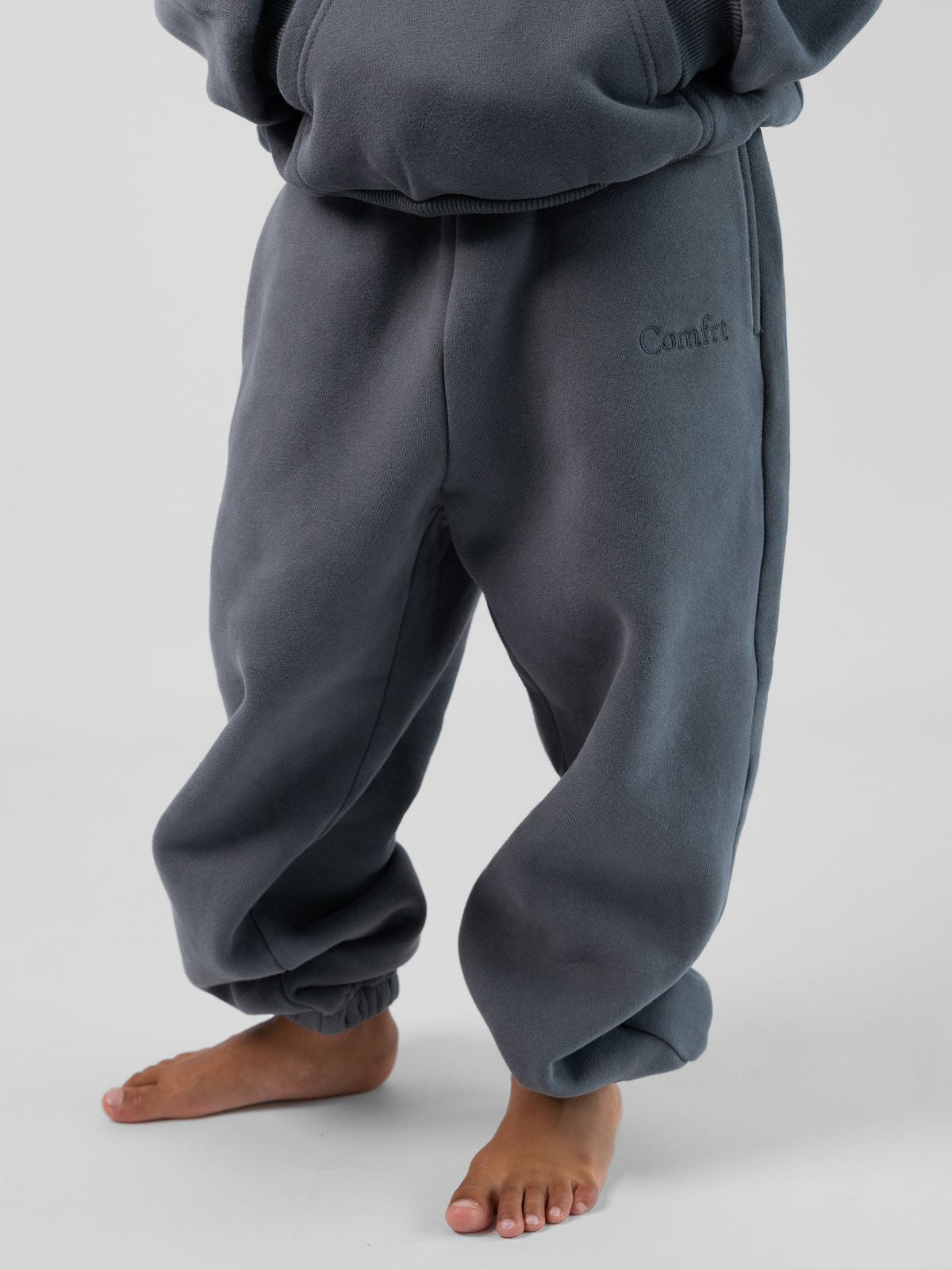 Steel Grey / Jaydn