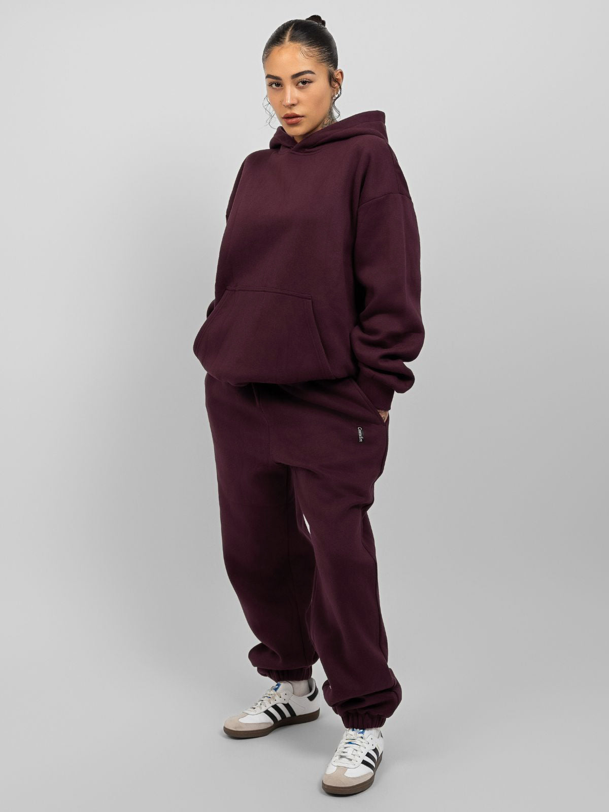 Maroon / F / Valen