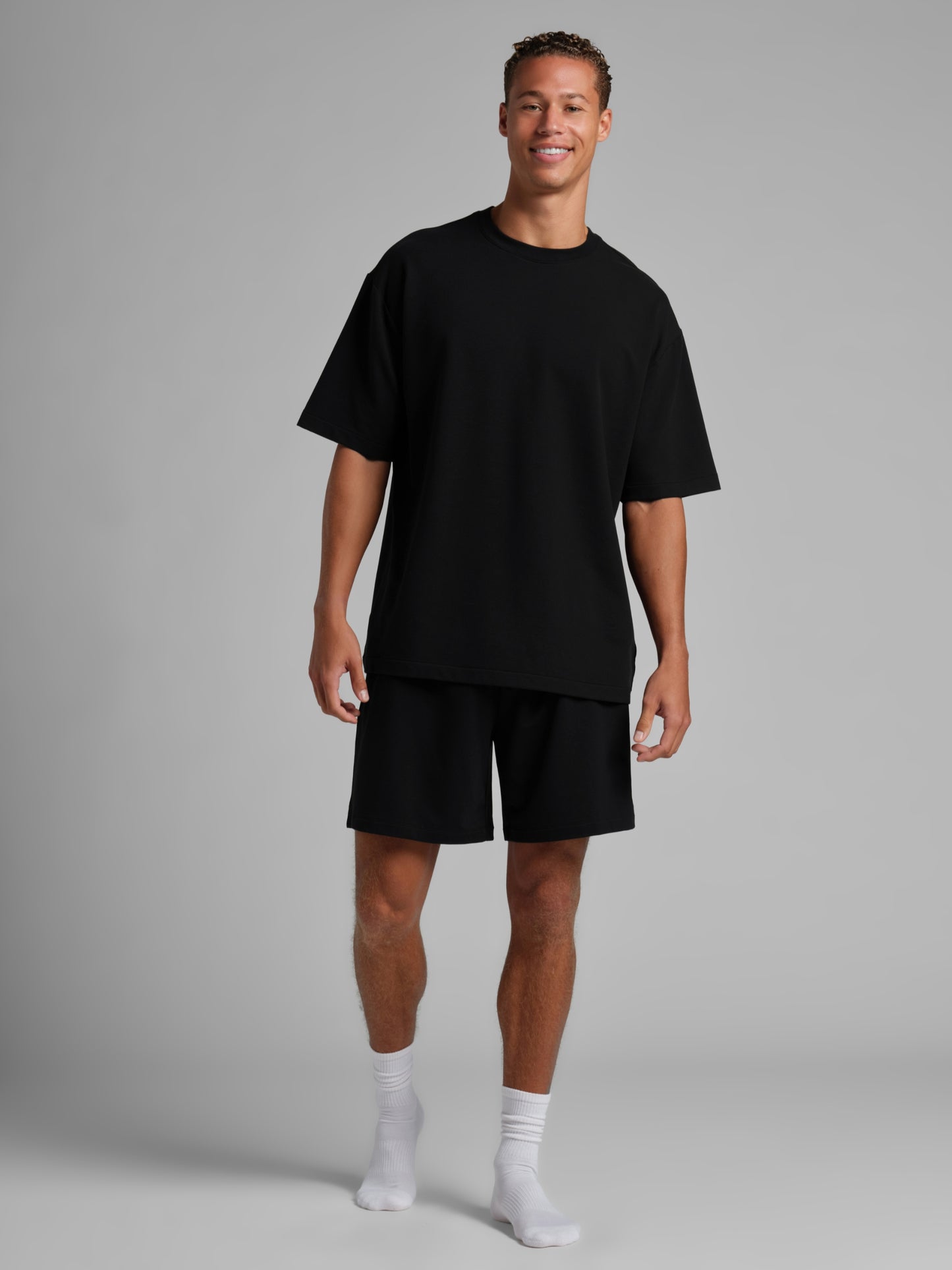 Onyx Black / M