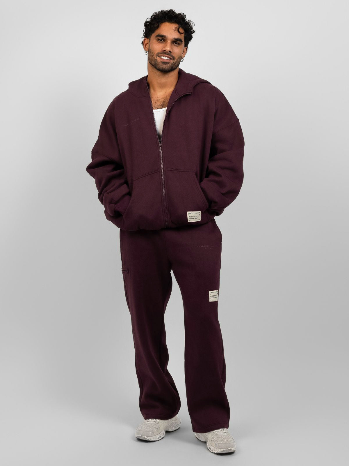Maroon / M / Jared