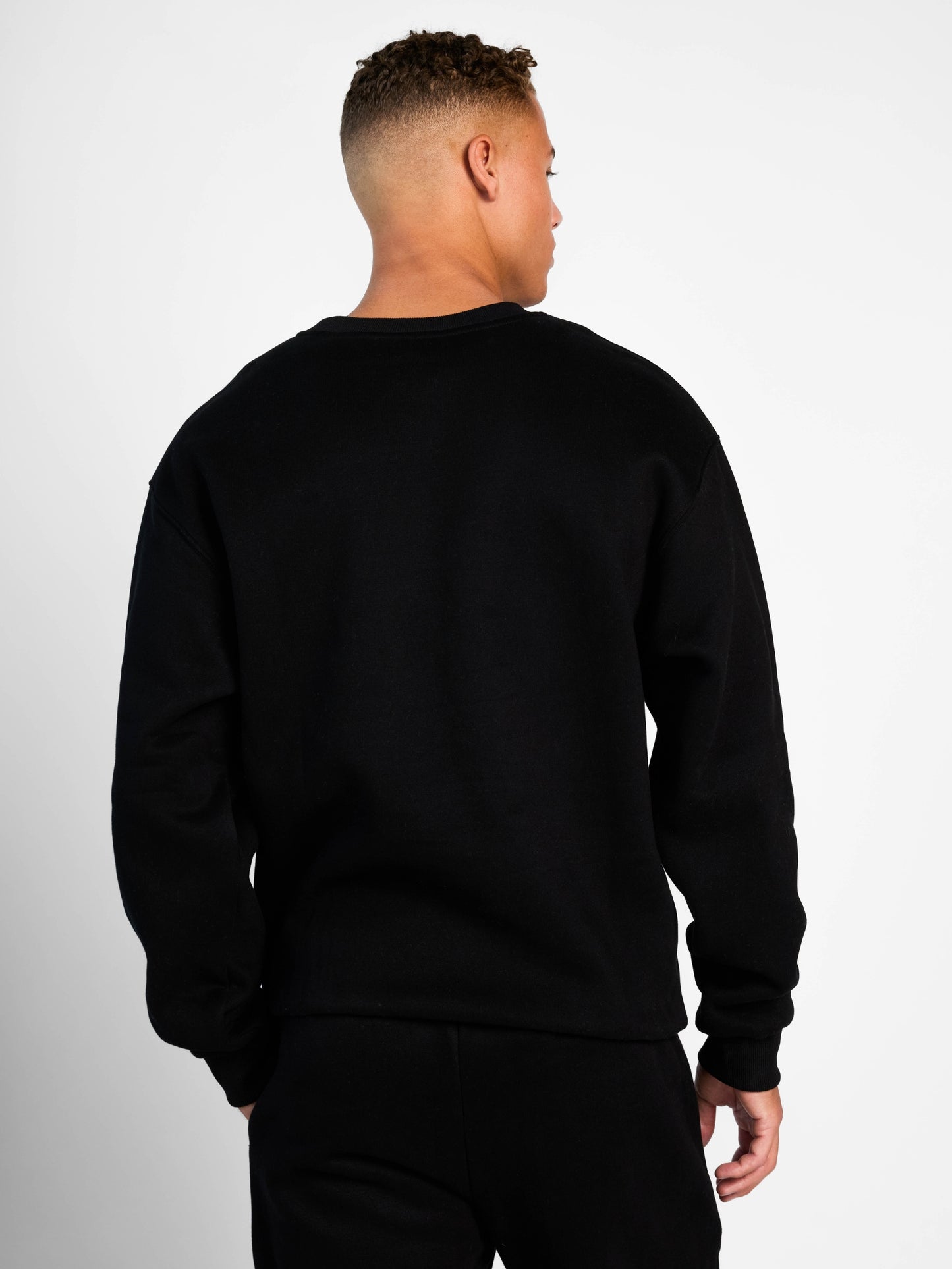 Onyx Black / M