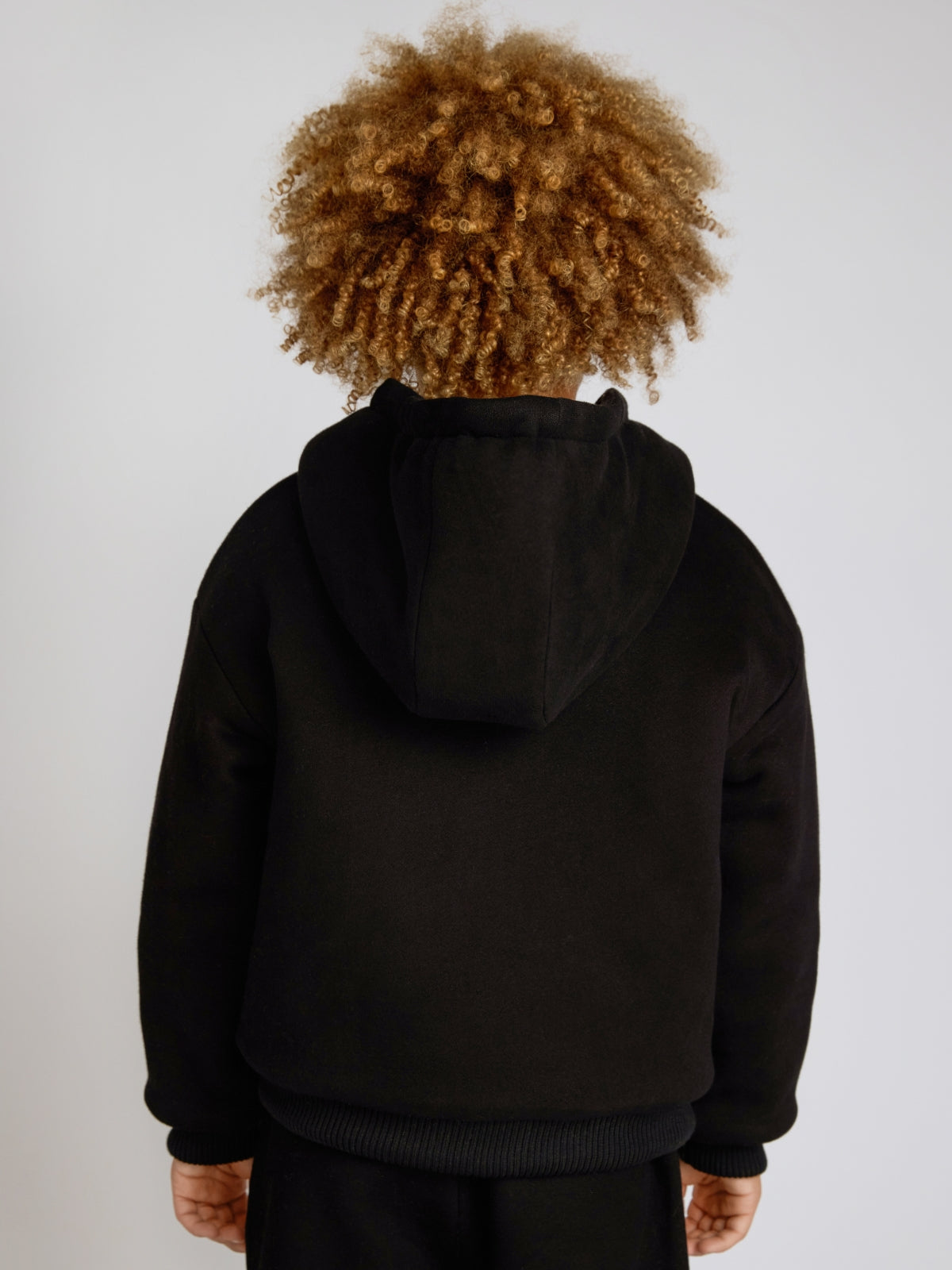 Onyx Black / Logan