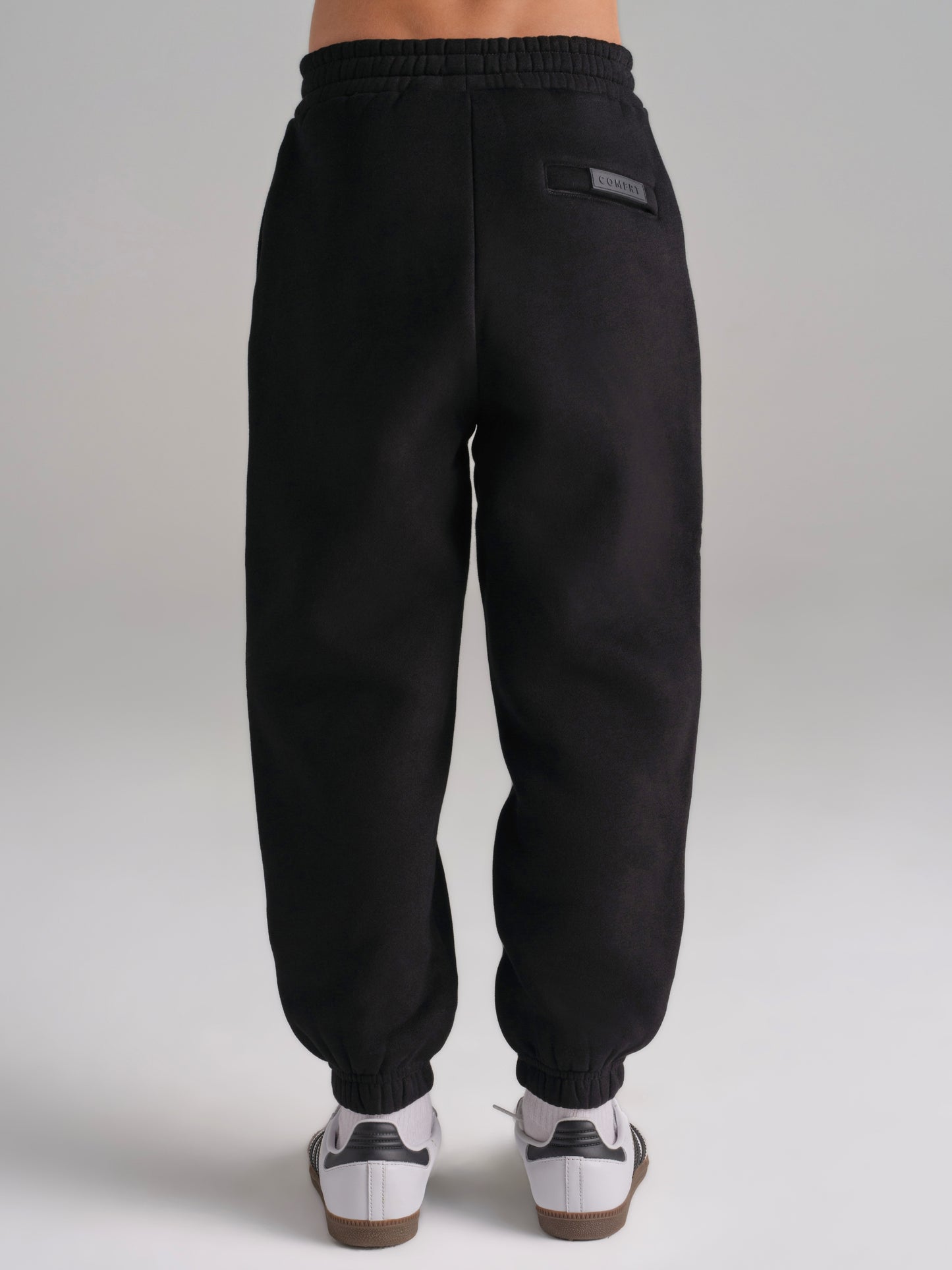 Onyx Black / Raphaella