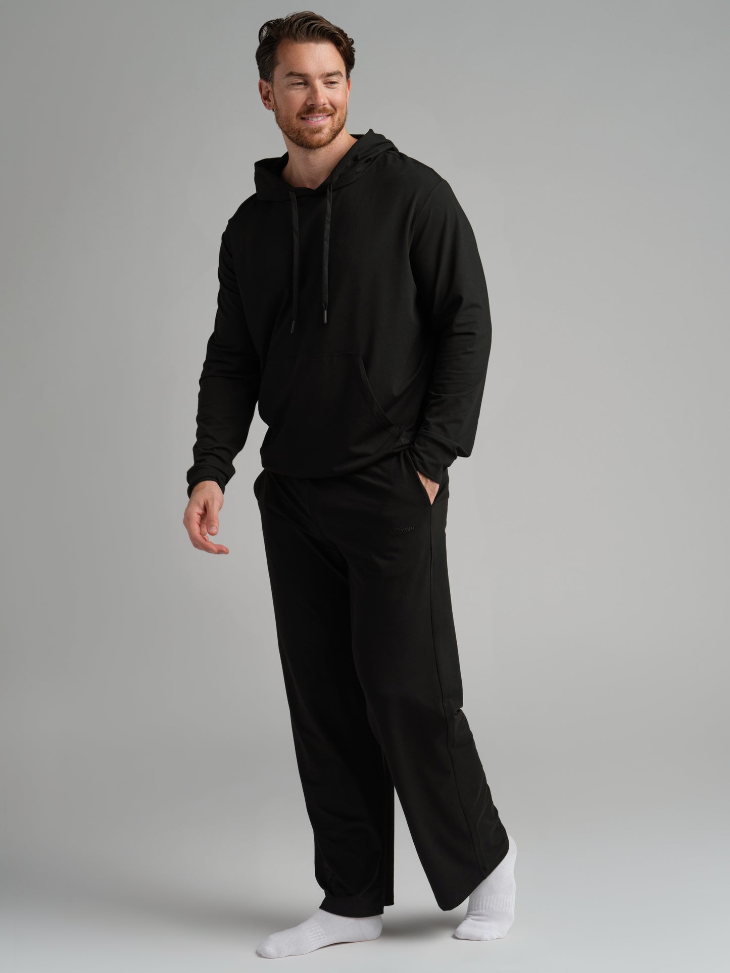 Onyx Black / M