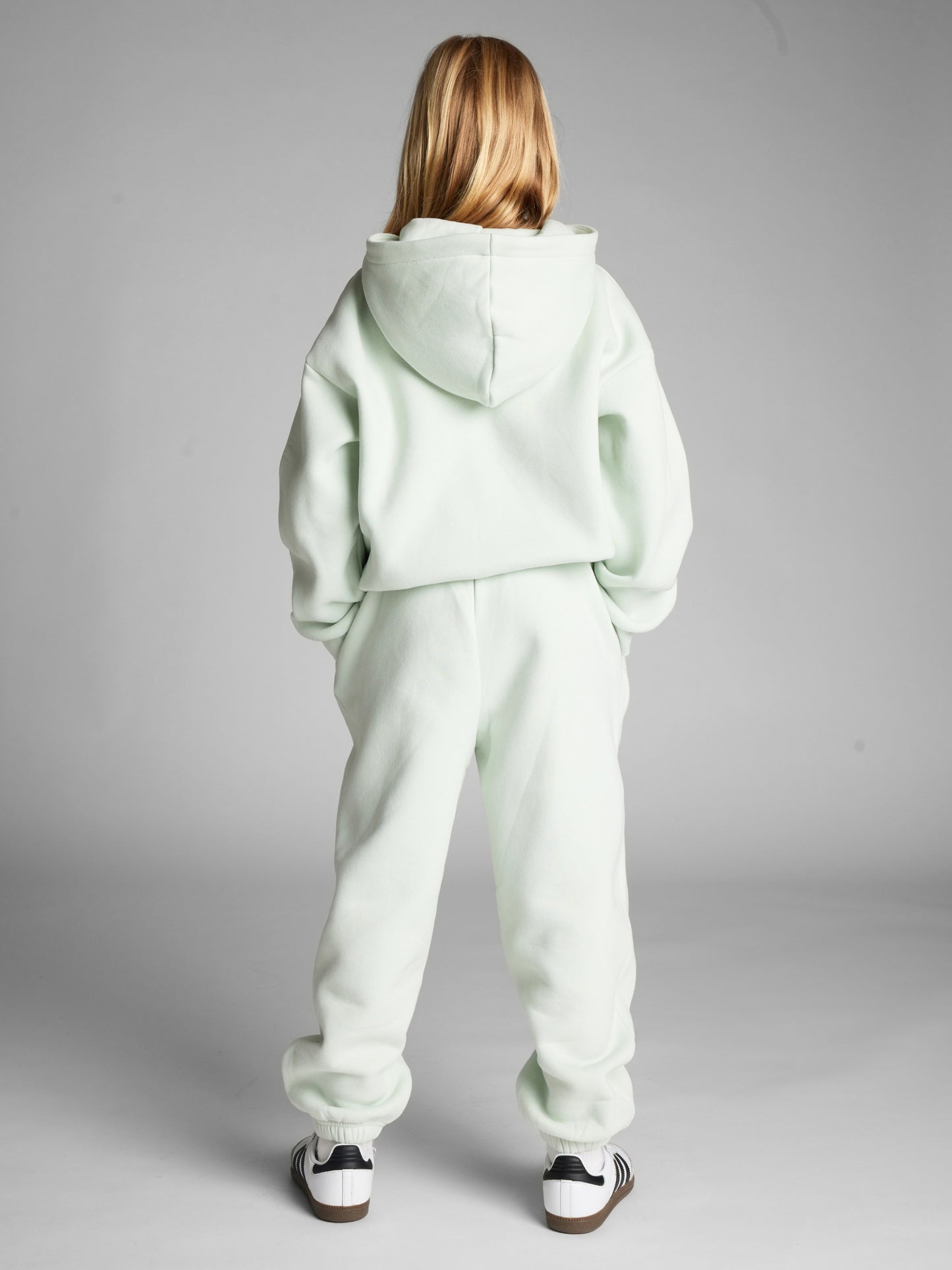 Pale Mint / Arina