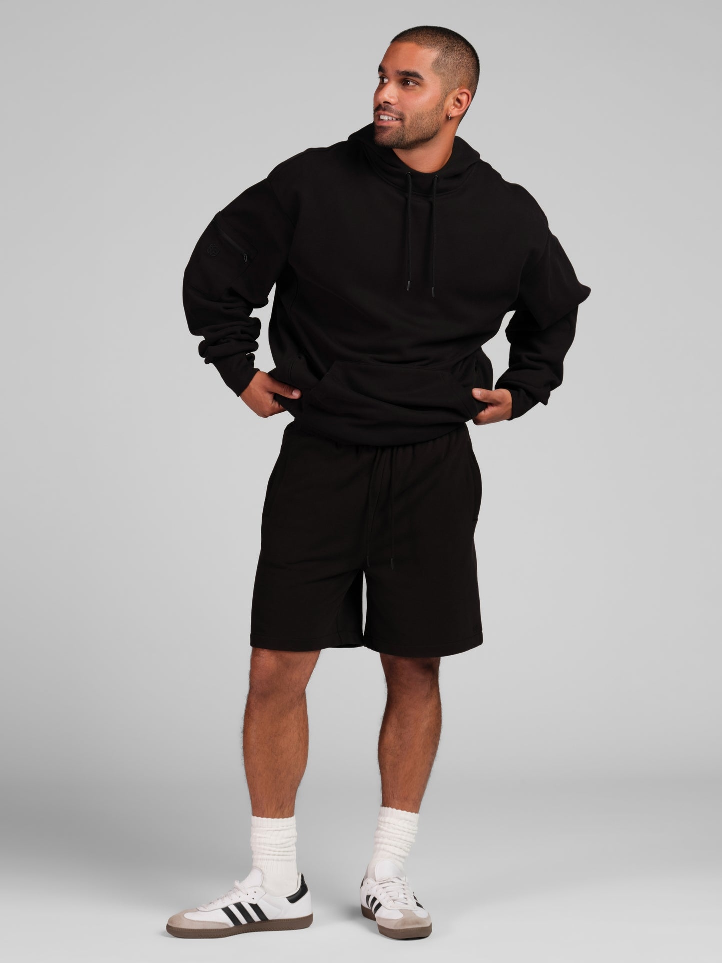 Onyx Black / M