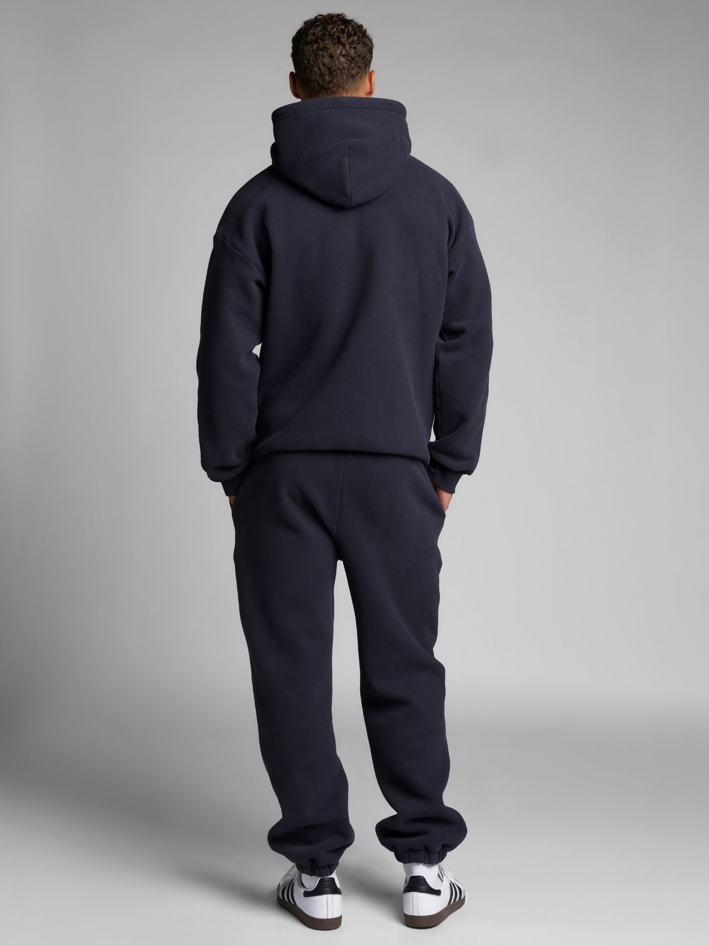 Navy / M