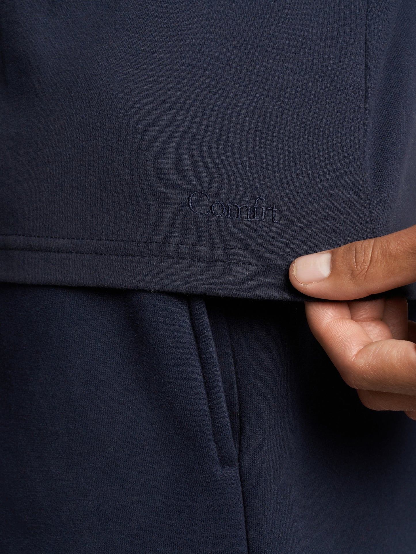 Navy / M