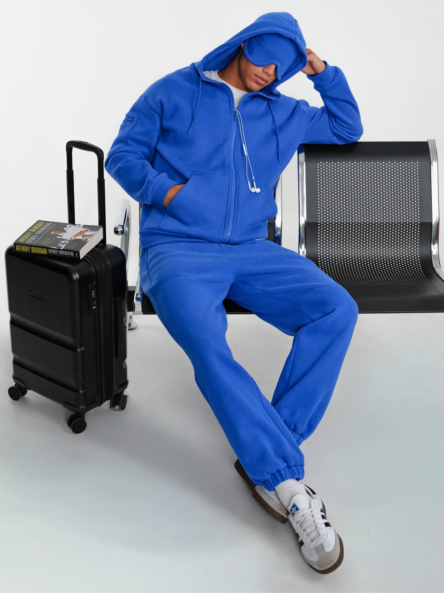 Cobalt Blue / M