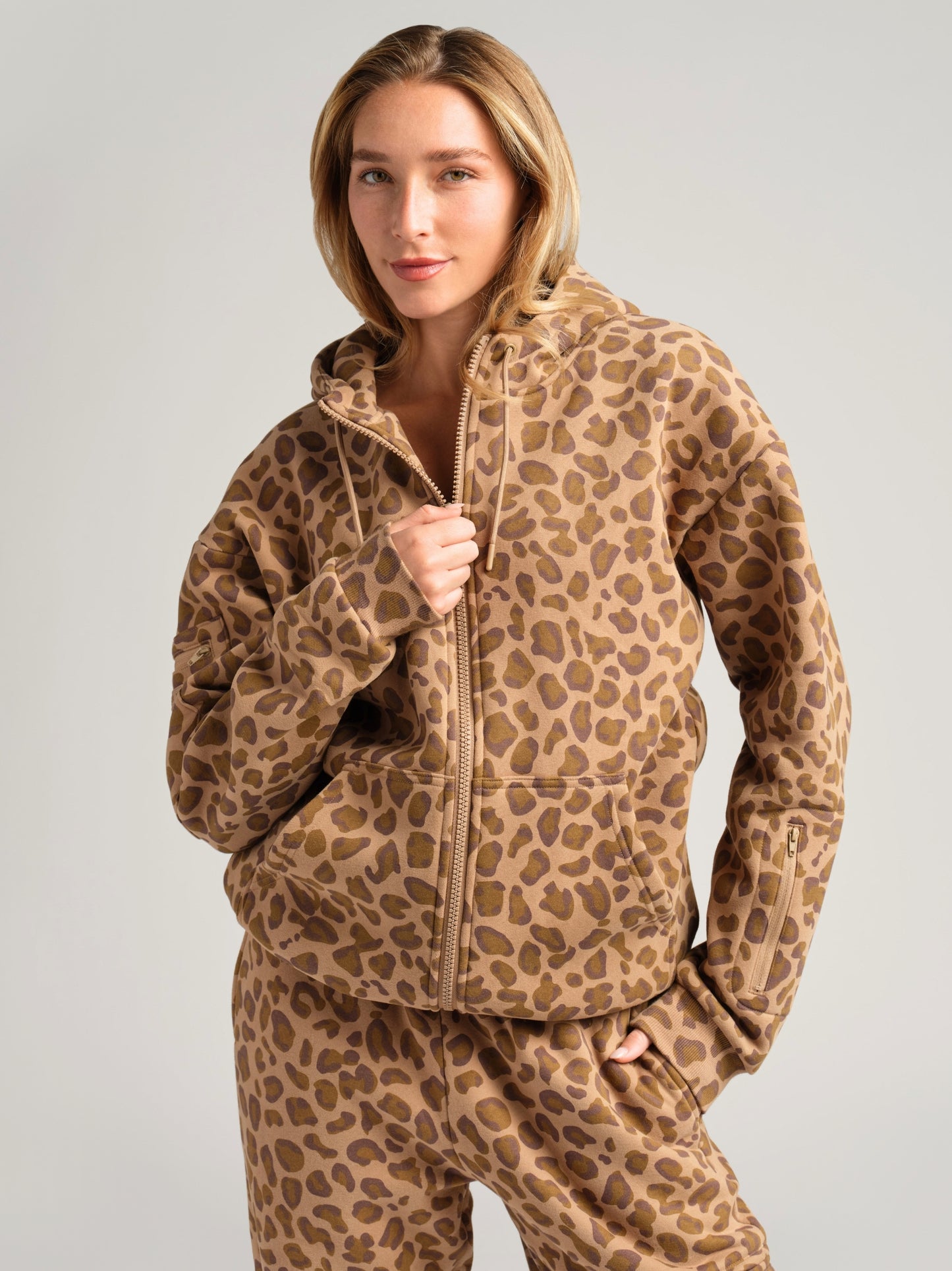Brown Leopard / F
