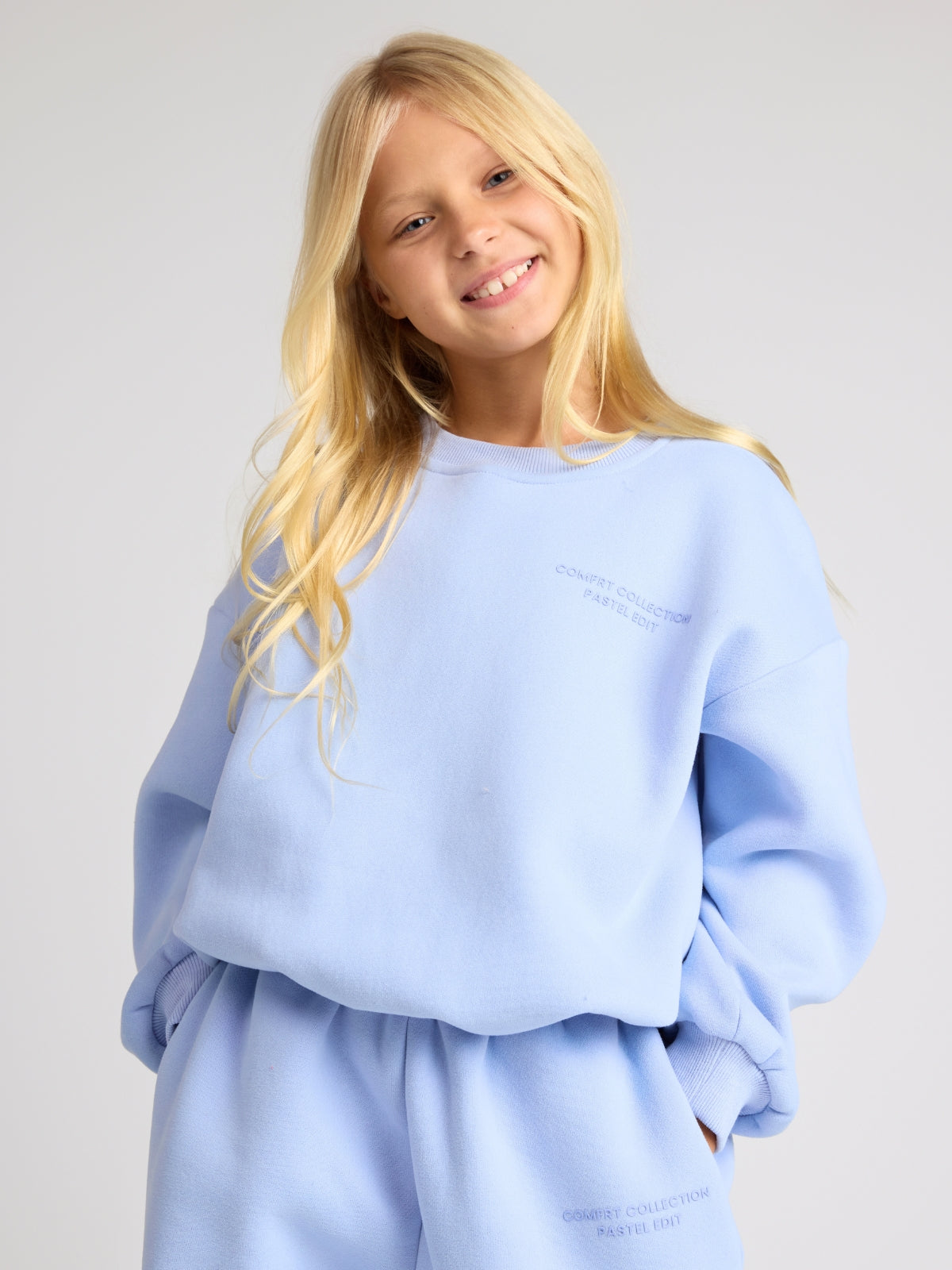 Periwinkle / Arina