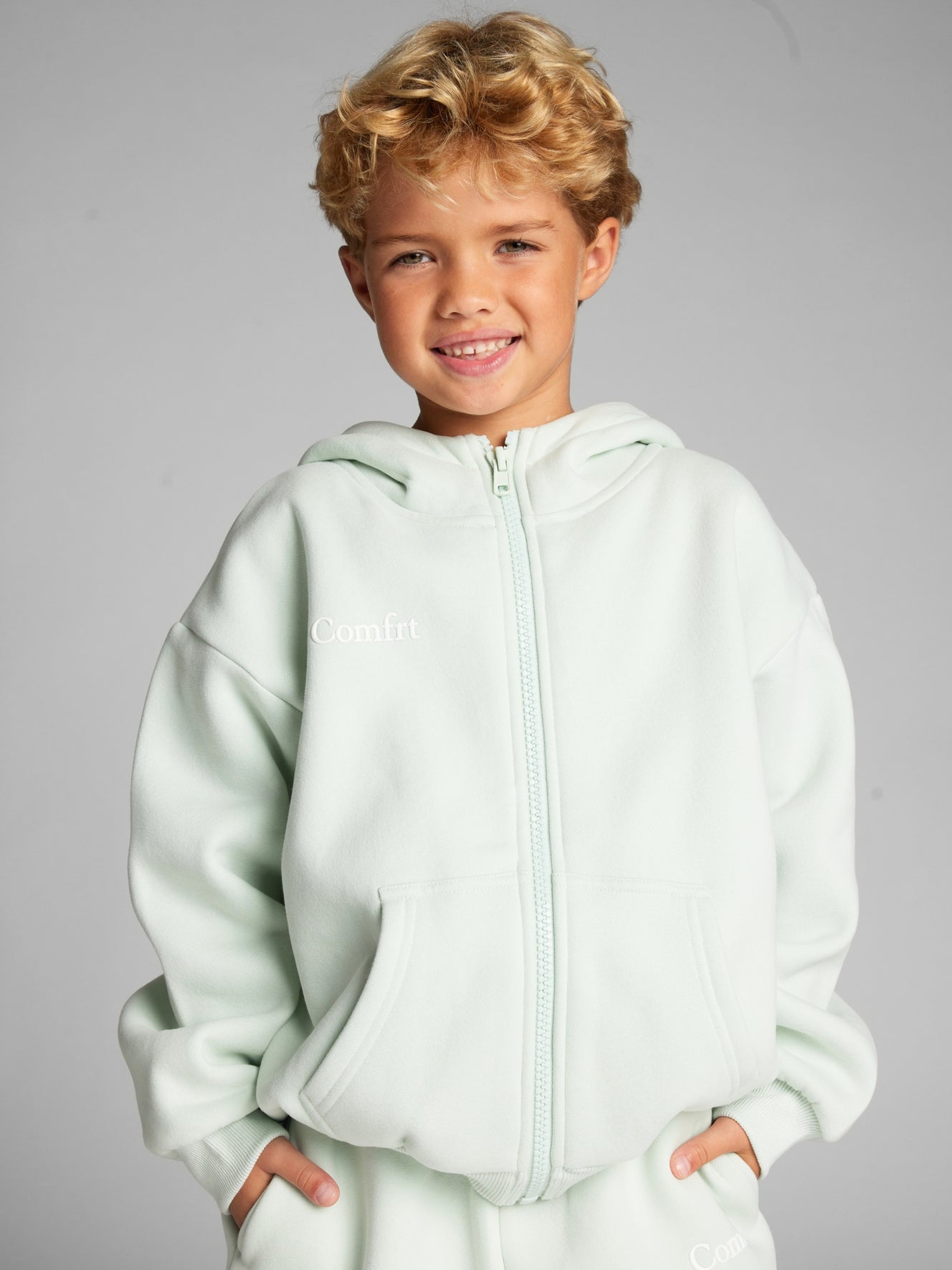 Pale Mint / Joseph