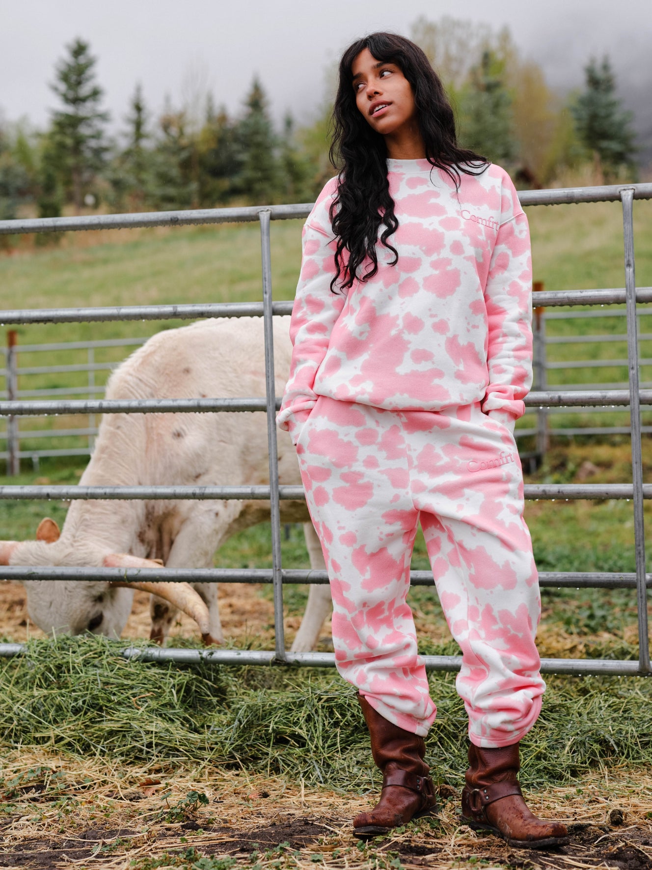 Strawberry Milk / Elly