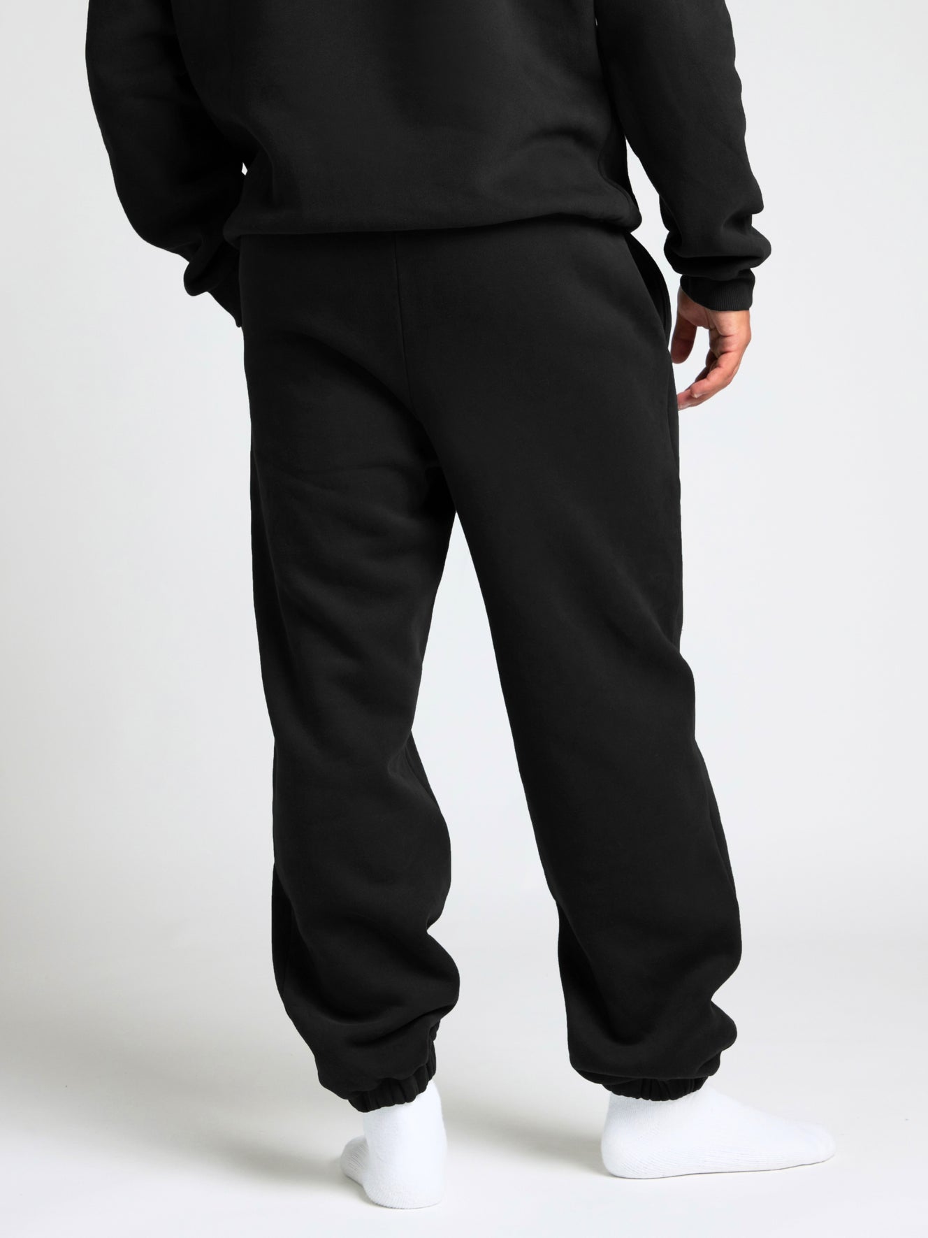 Onyx Black / M
