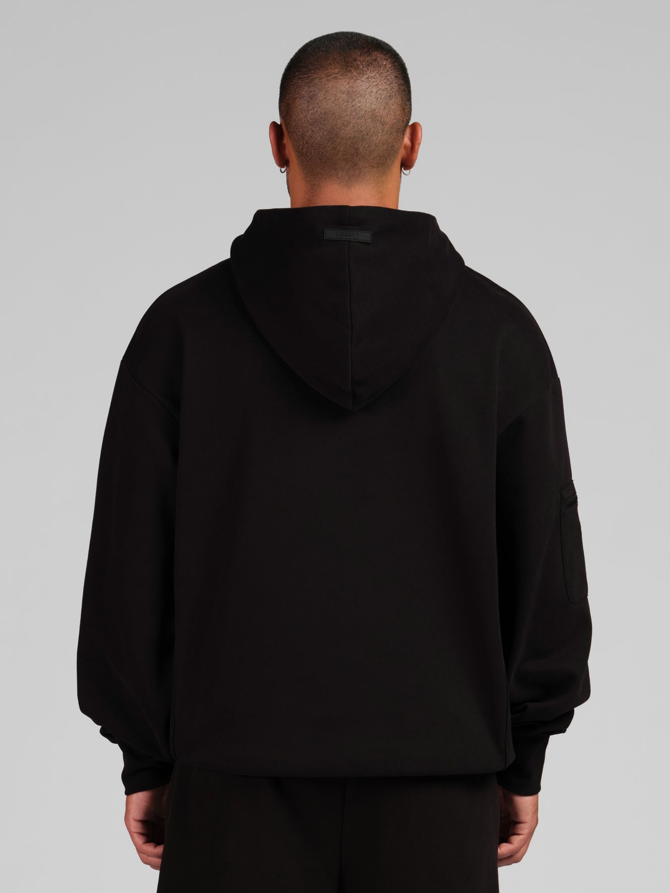 Onyx Black / M