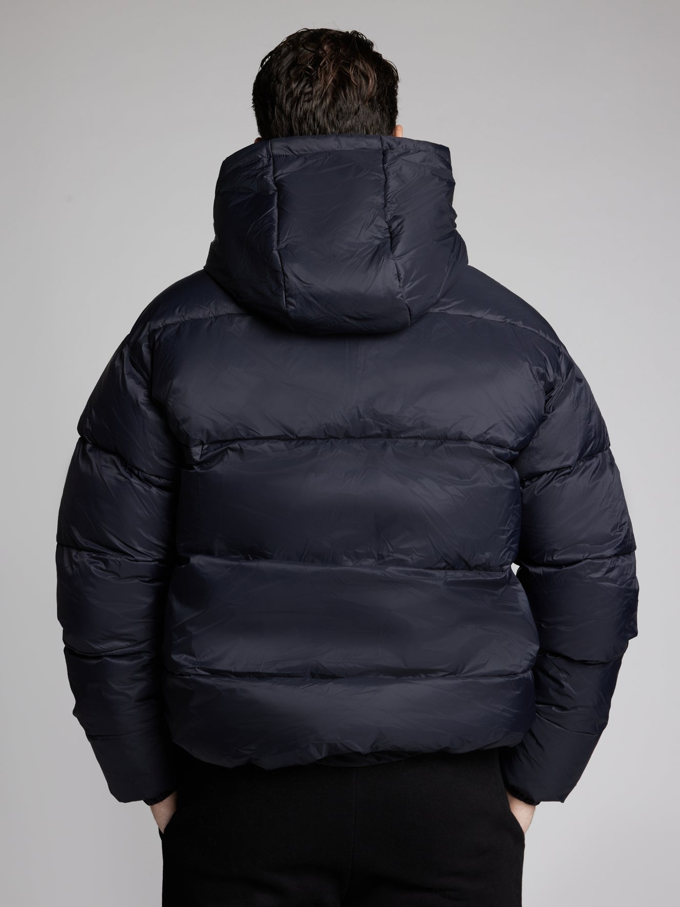 Onyx Black / M