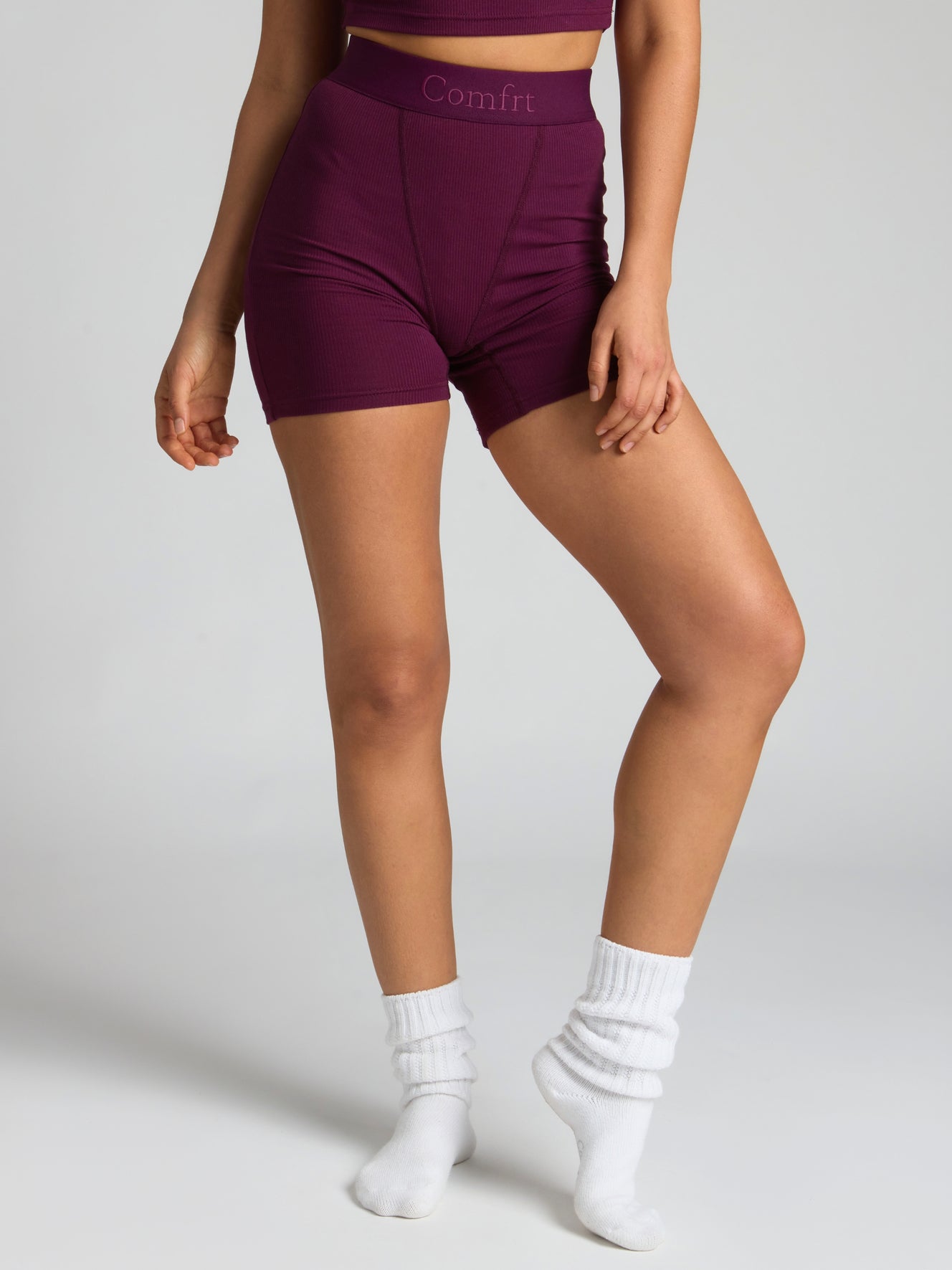 Plum / F