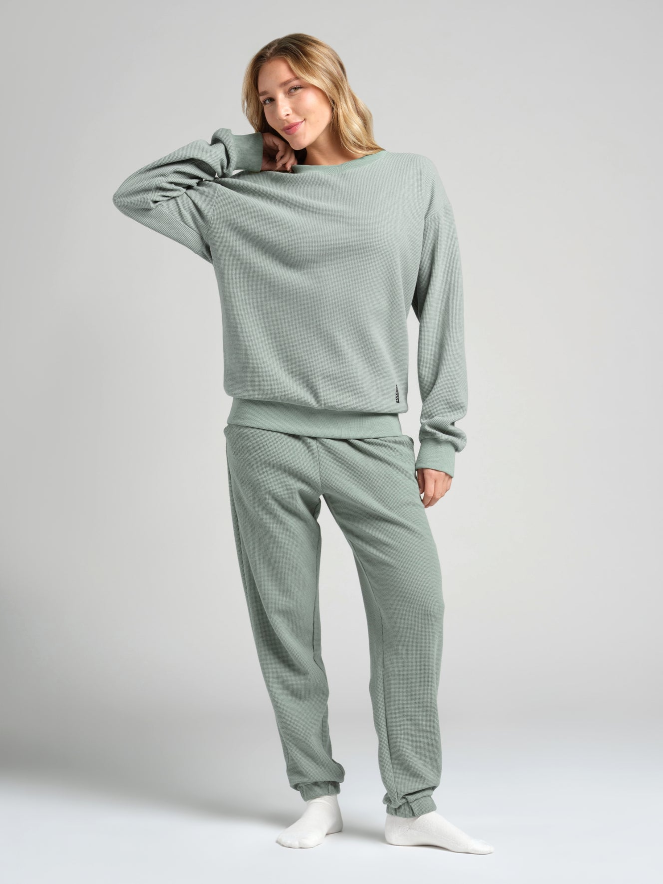 Sage Green / F
