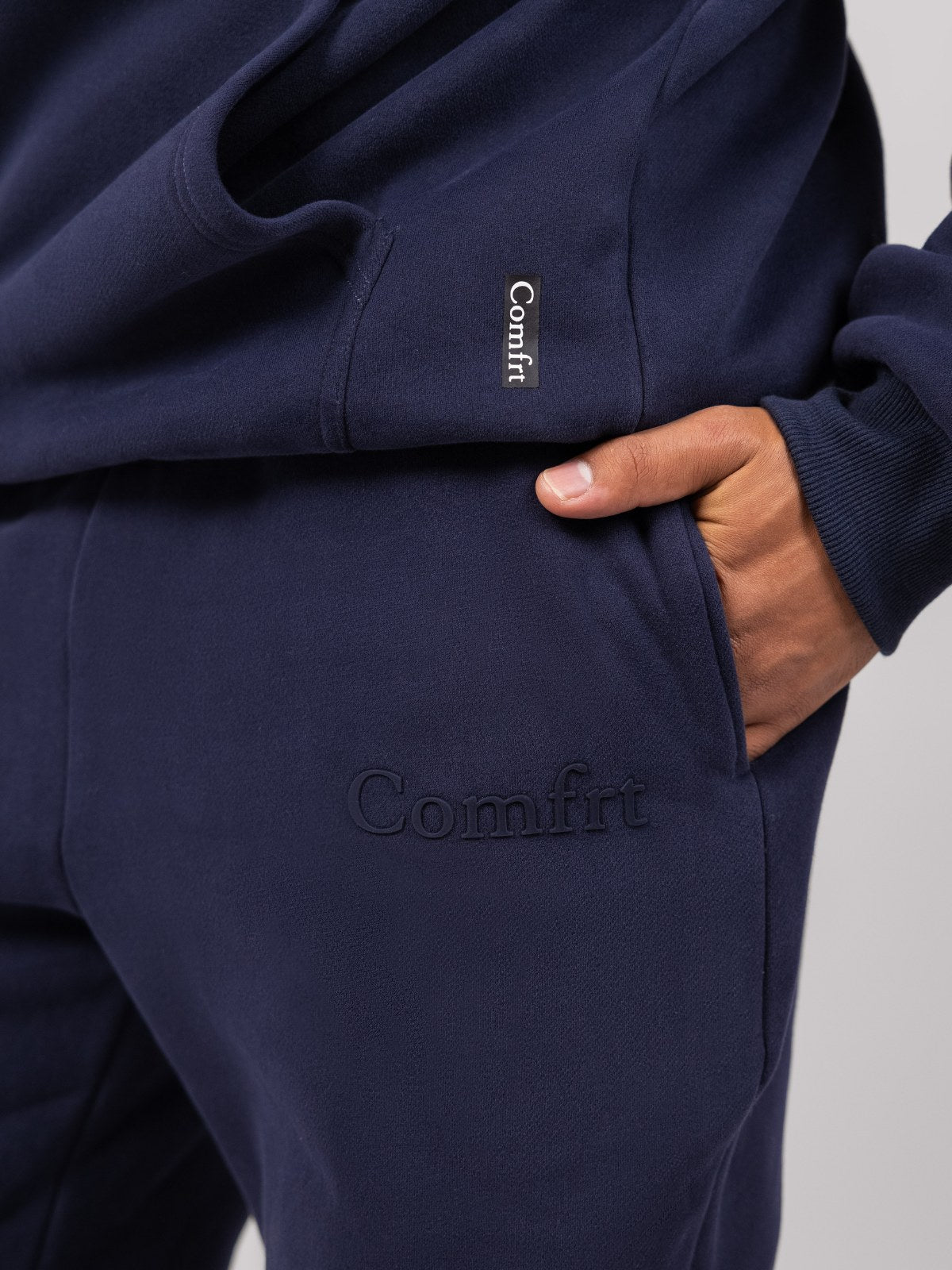 Navy / M / Jared