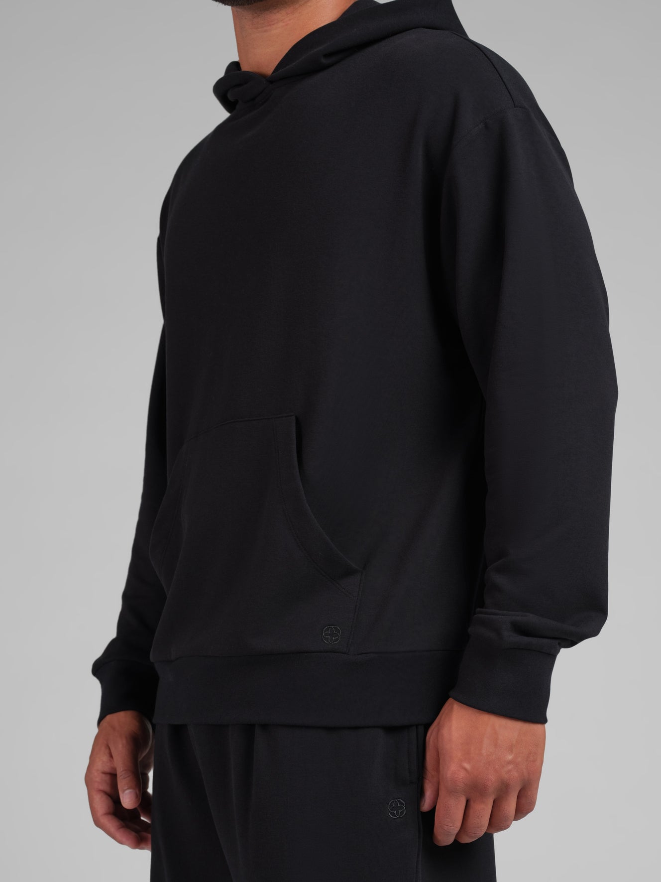 Onyx Black / M