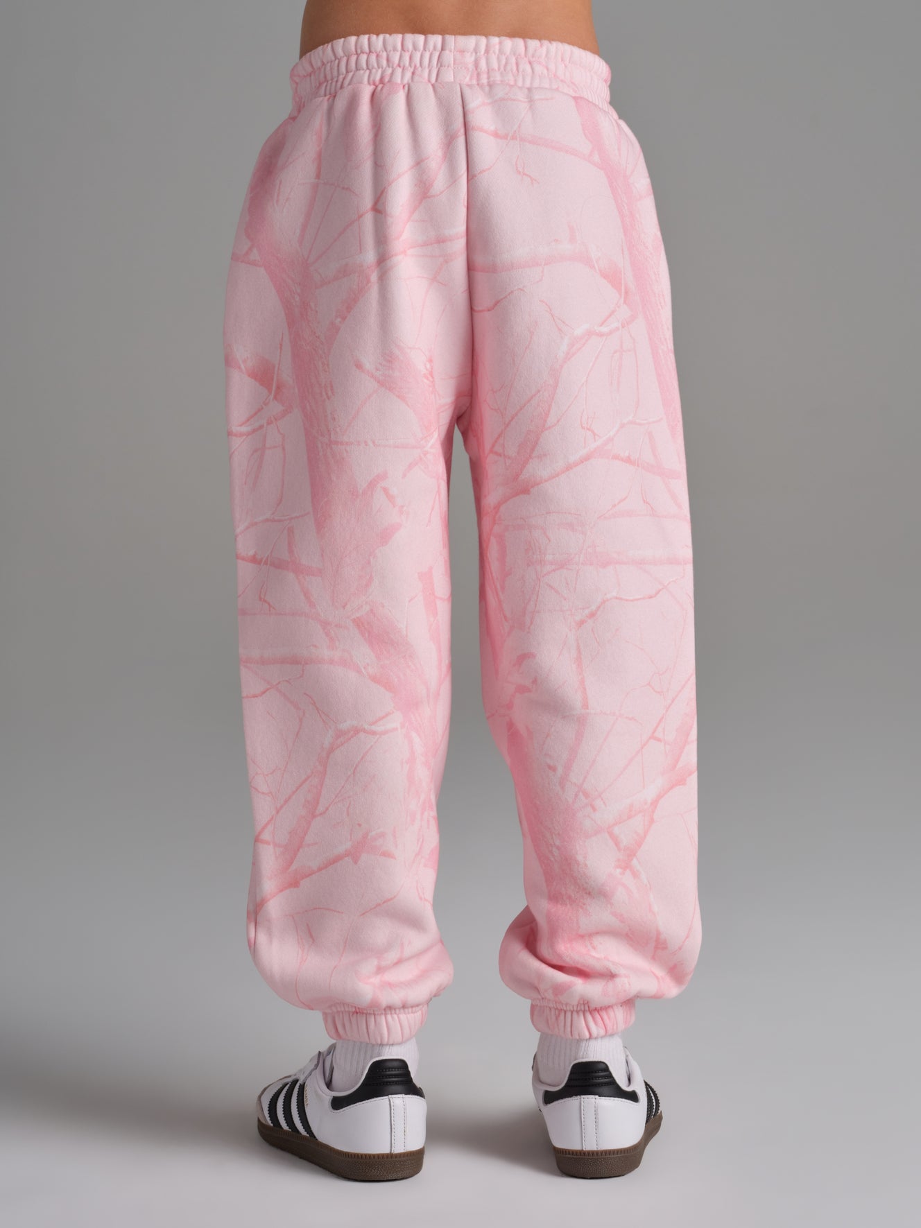 Petal Pink Oak / Raphaella