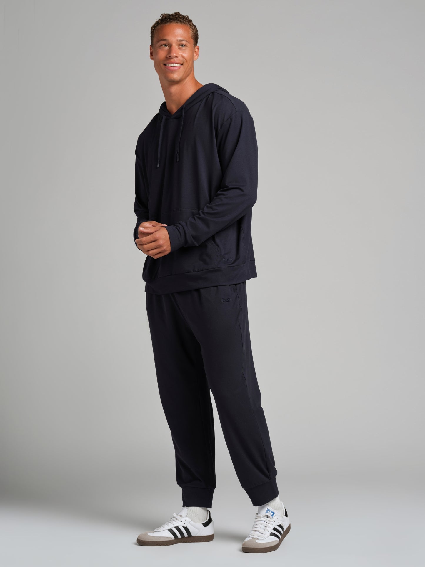 Navy / M
