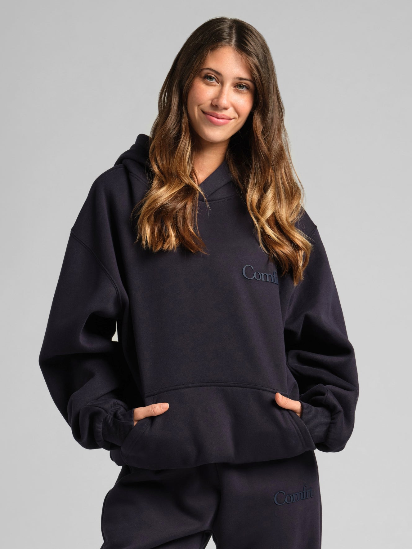 Navy / Nikki