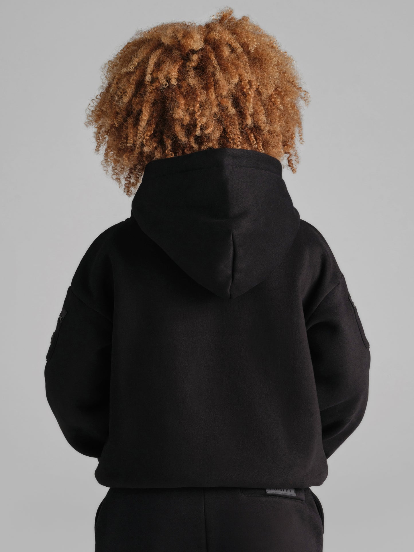 Onyx Black / Logan