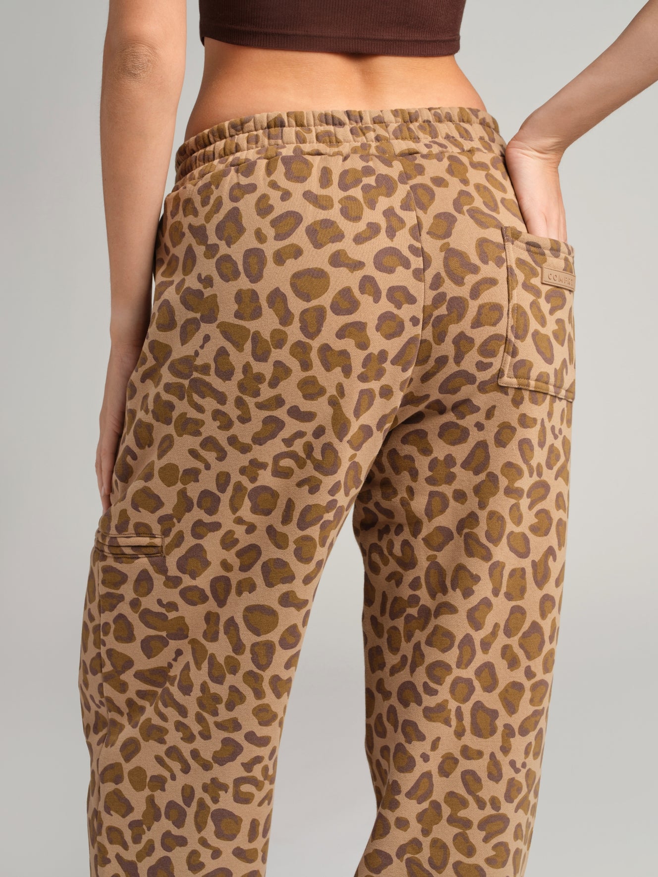 Brown Leopard / F
