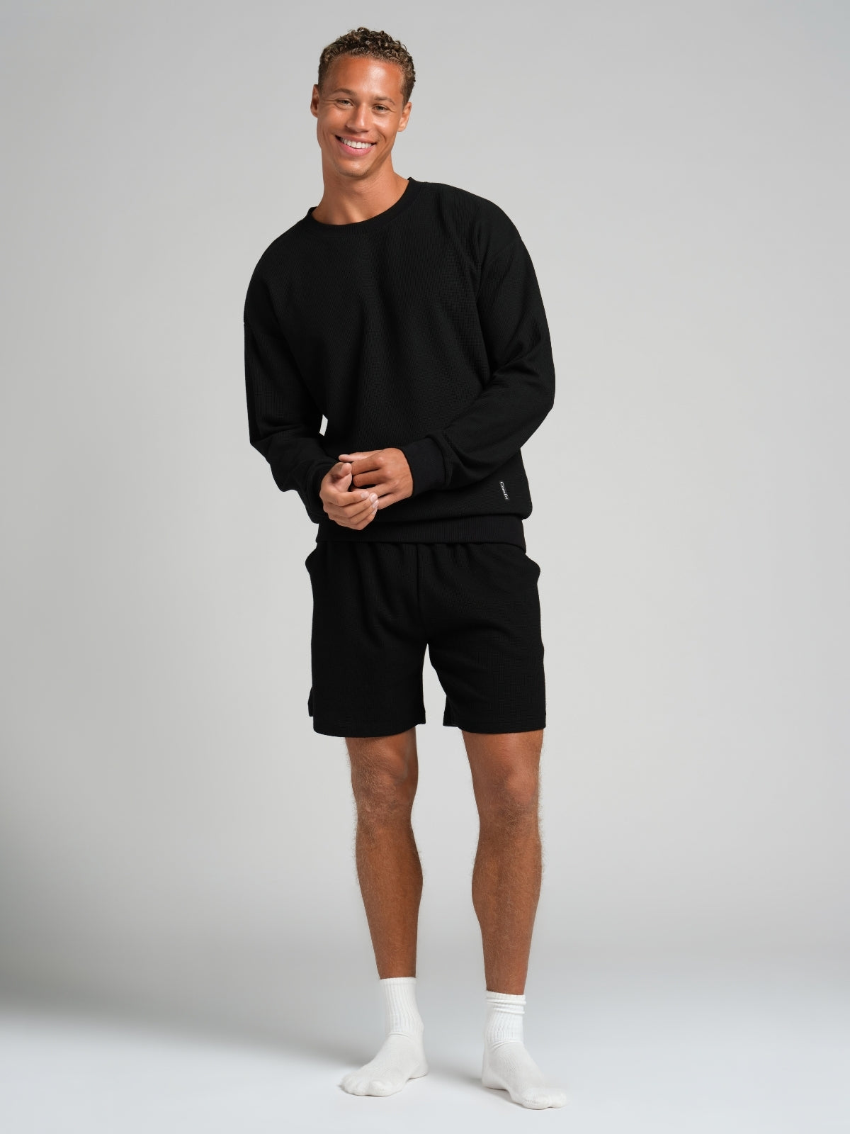 Onyx Black / M