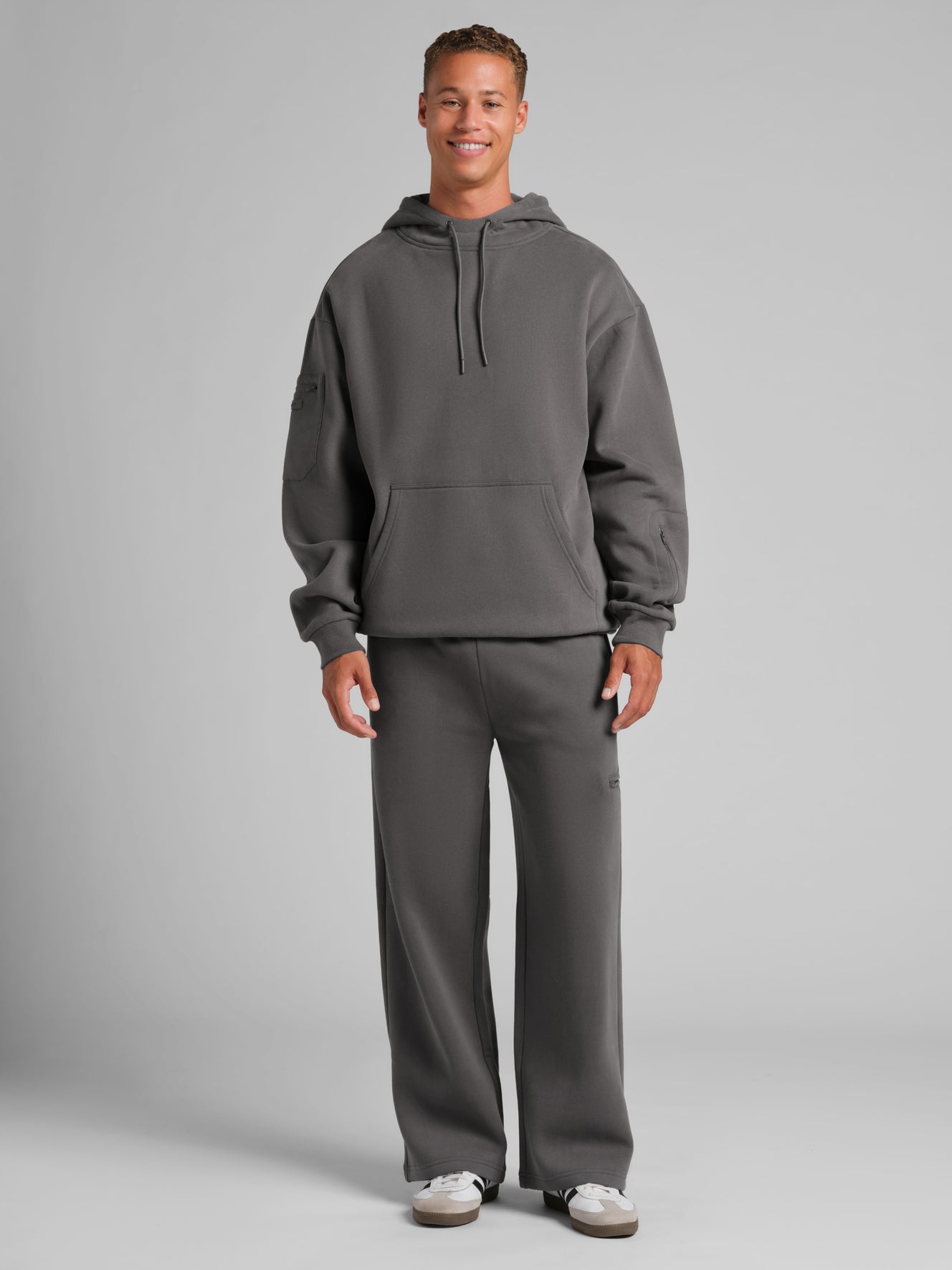 Steel Grey / M
