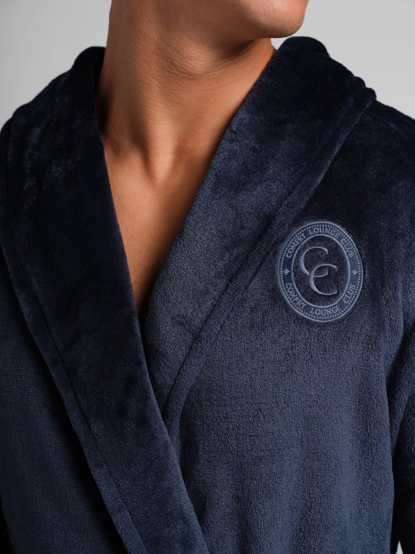 Navy / M