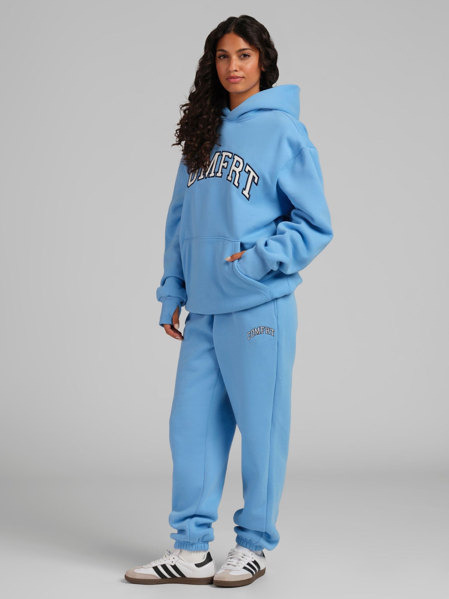 Paris Blue / F