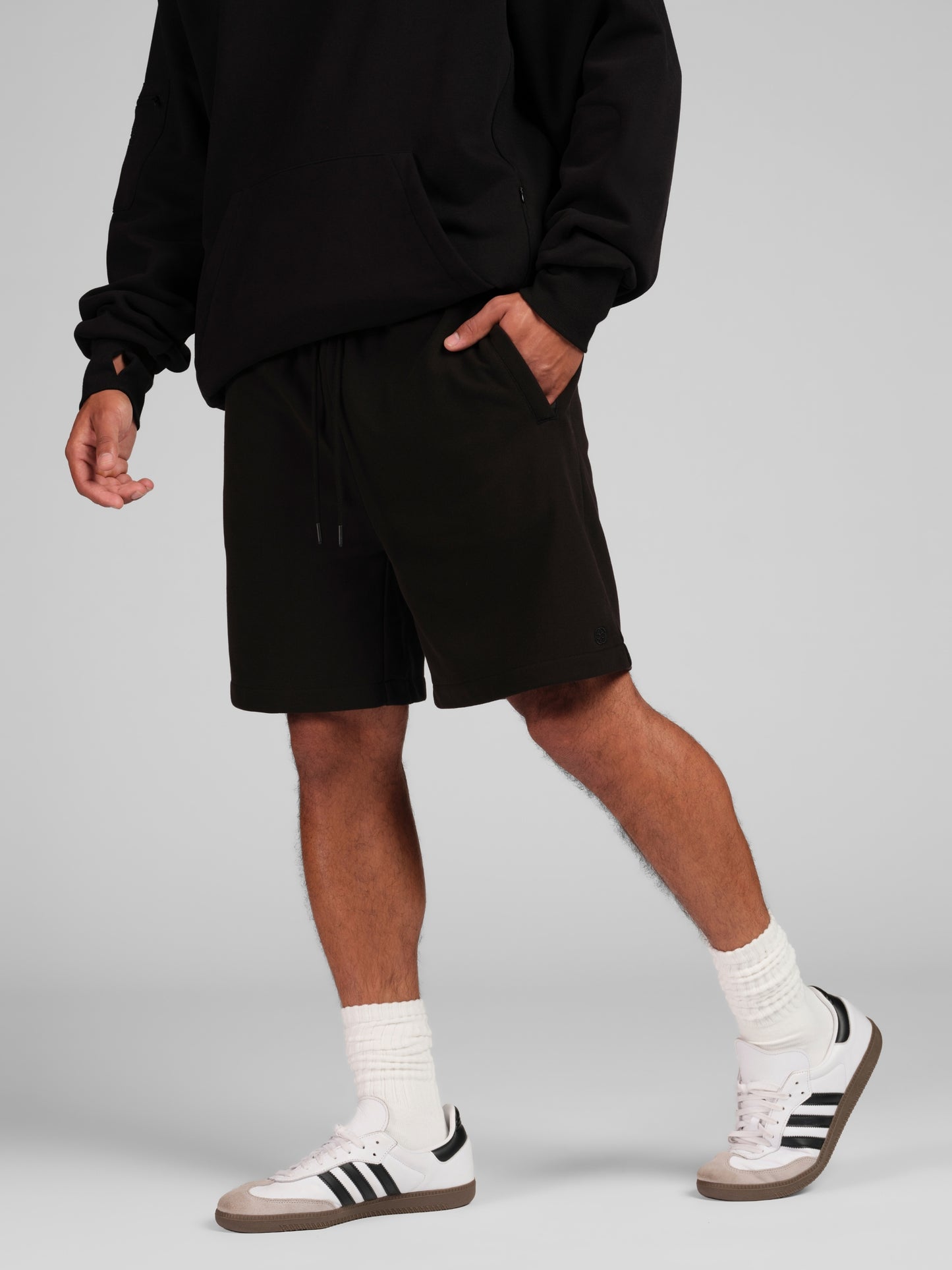 Onyx Black / M