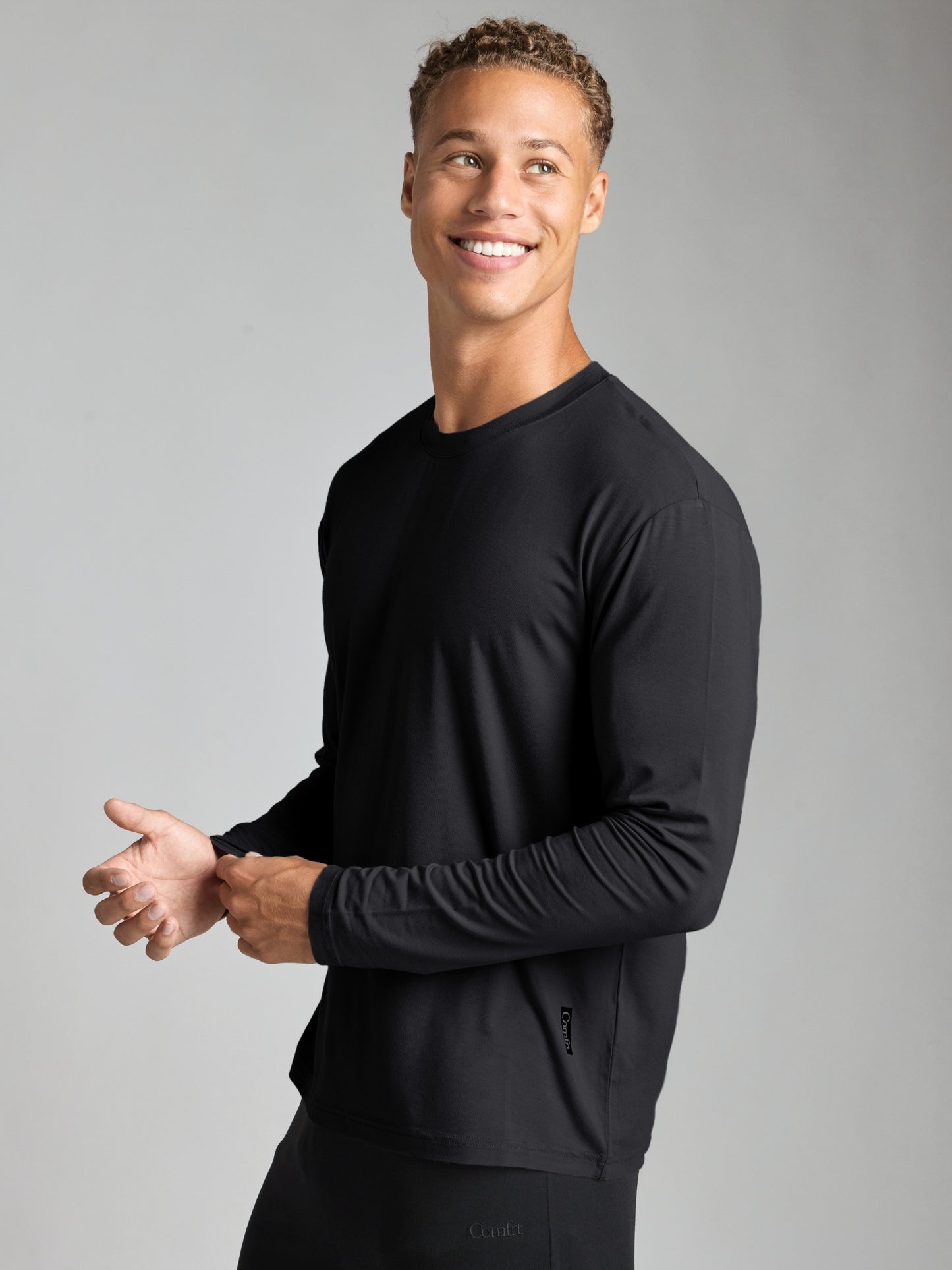 Onyx Black / M