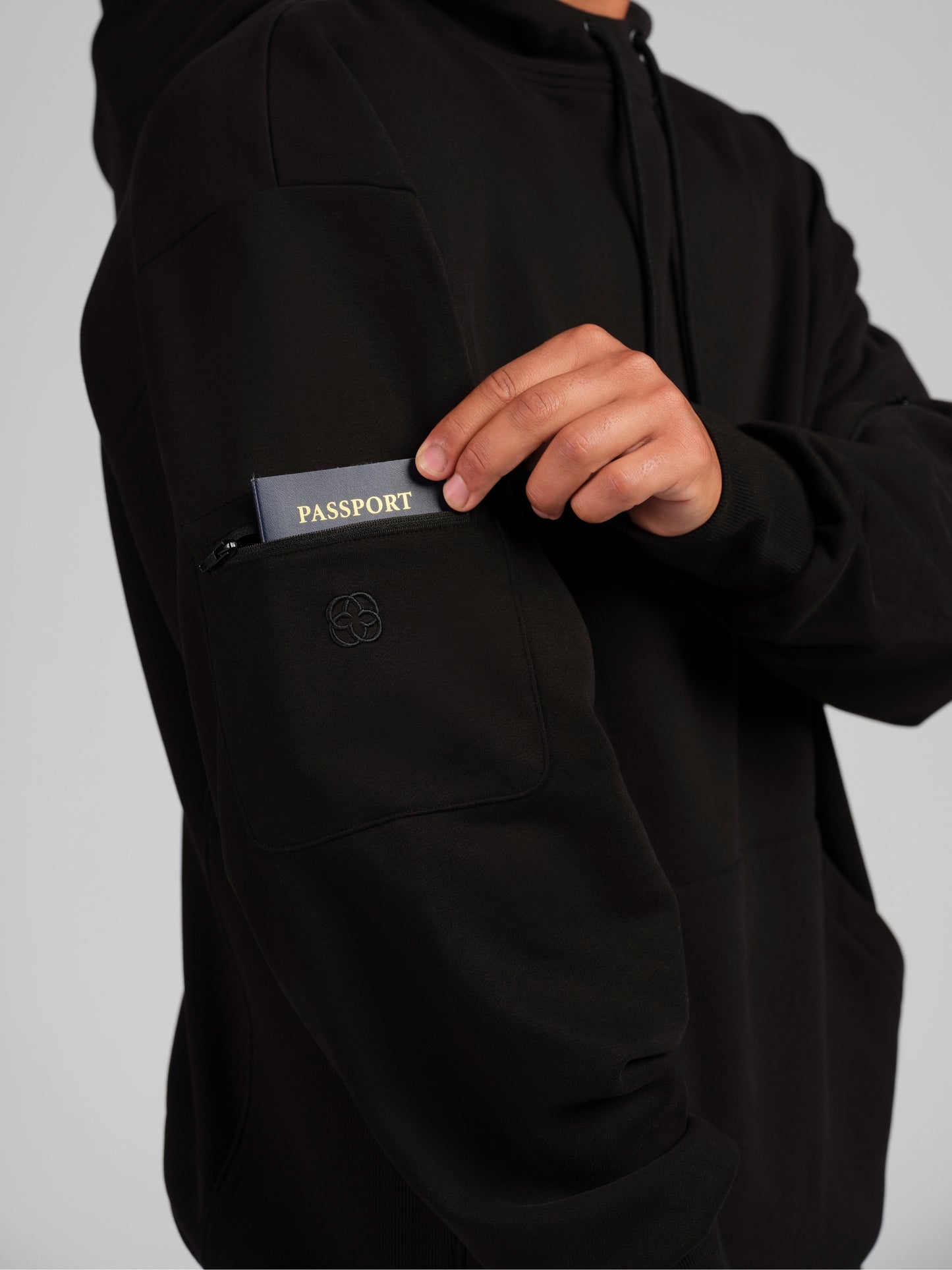 Onyx Black / M
