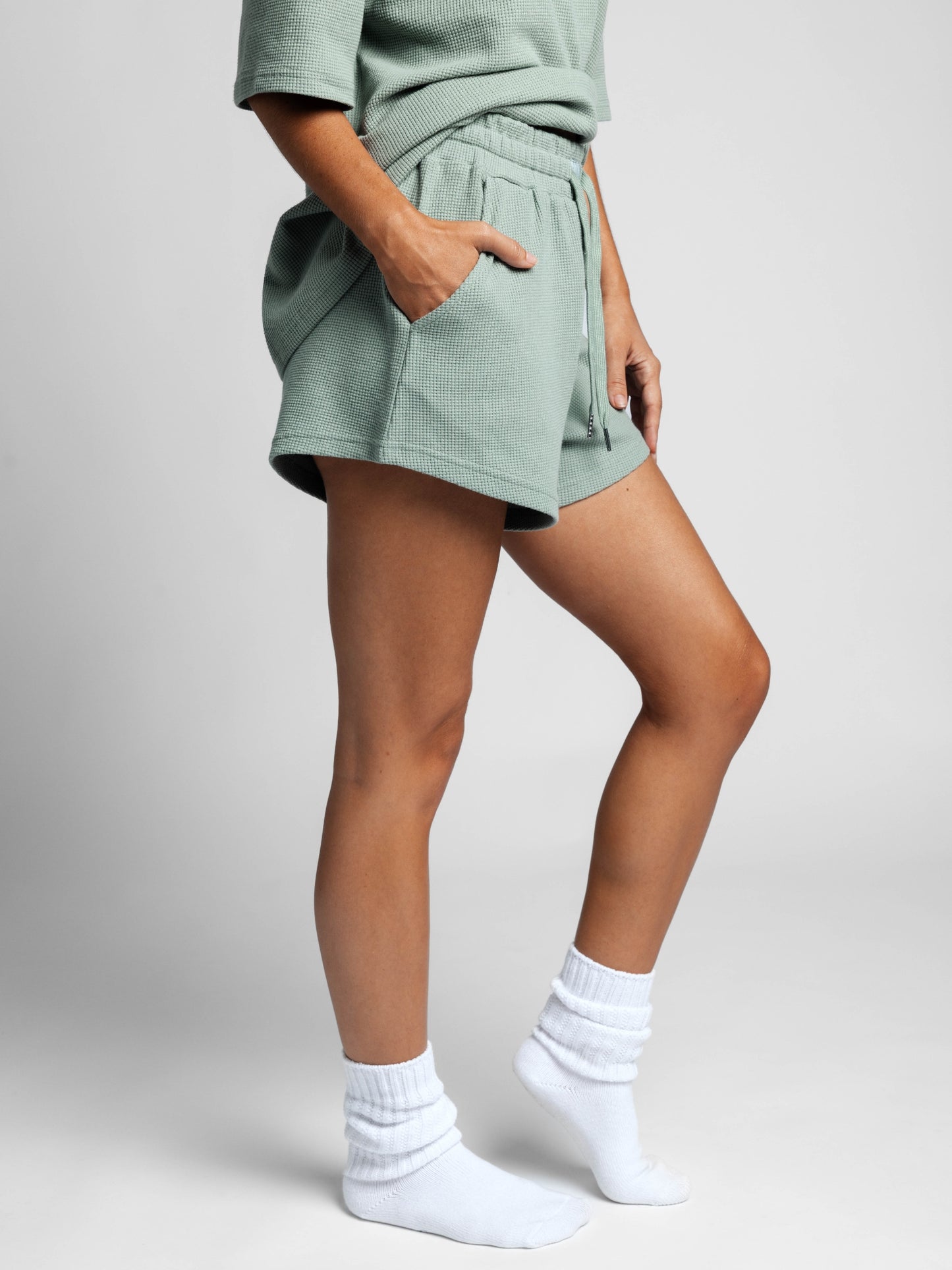 Sage Green / F